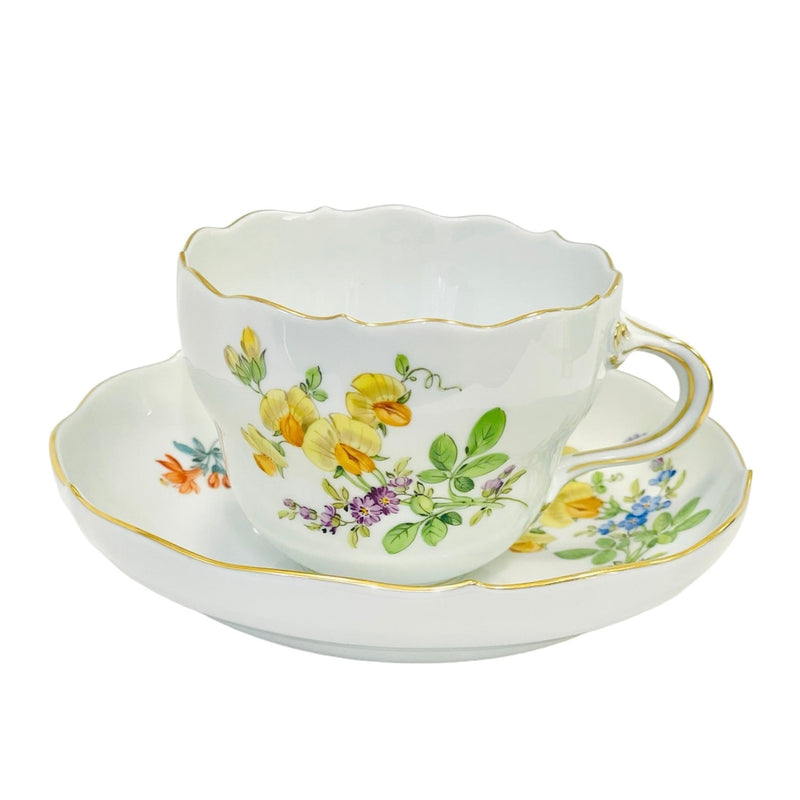 Meissen Neuer Ausschnitt Coffee Cup & Saucer