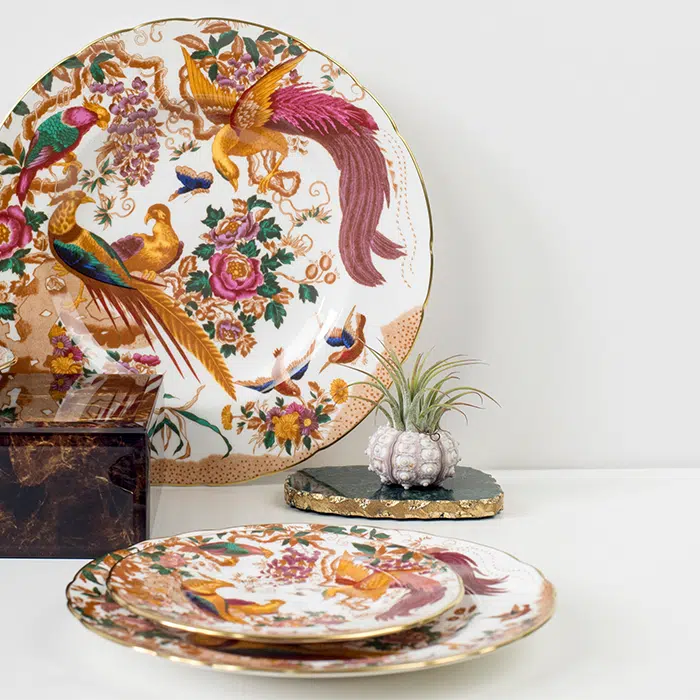 Royal Crown Derby Olde Aves Plate (10.5in/27cm)